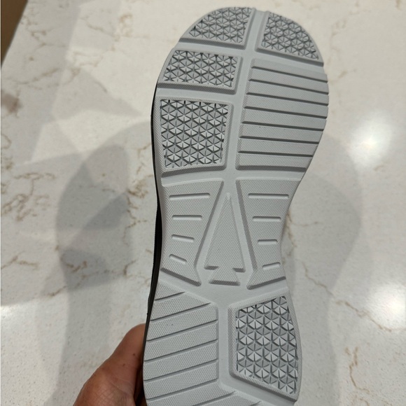 GoRuck Ballistic Trainer - New in Box. Size 6.5m/8.5w. Black/Glacier Grey - Picture 4 of 7